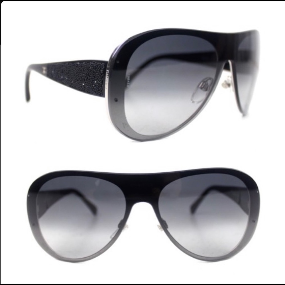 CHANEL Black Sunglasses